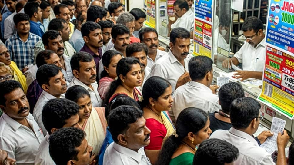 பணமழை.. ரூ.1 கோடி வெல்லப்போவது யார்? இன்று கேரளா லாட்டரி சுவர்ண கேரளம் SK-12 முடிவுகள்