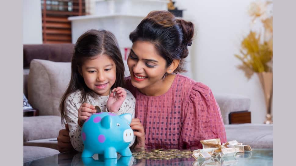 SIP Mutual Fund: உங்கள் குழந்தையை 18வது வயதில் கோடீஸ்வரராக்கும்.. 18x15x12 முதலீட்டு ஃபார்முலா