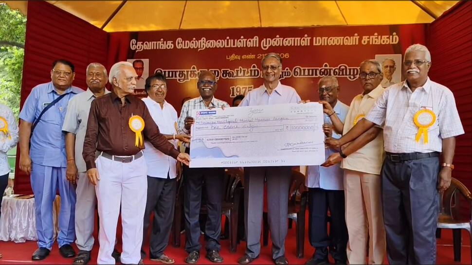 கோவையில் தான் பயின்ற பள்ளிக்கு... ஒரு கோடி ரூபாய் நிதி வழங்கிய  முன்னாள் மாணவர்