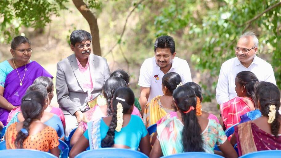 பெண்களுக்கு ரூ.10 லட்சம் கடன், உடனே விண்ணப்பிக்கவும் - தமிழ்நாடு அரசின் குட் நியூஸ்