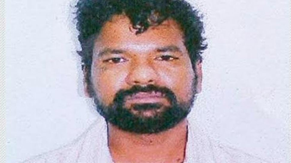 வடசென்னையை கலக்கிய பிரபல ரவுடி காதுகுத்து ரவி இசிஆரில் வைத்து கைது வடசென்னையை கலக்கிய பிரபல ரவுடி காதுகுத்து ரவி இசிஆரில் வைத்து கைது