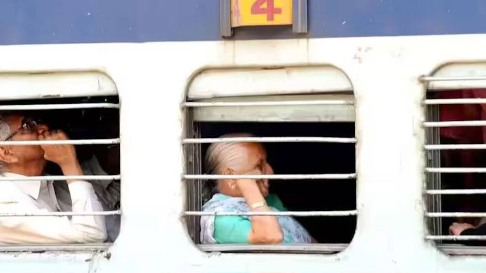 மூத்த குடிமக்களுக்கு ஐஆர்சிடிசி மாஸ் அறிவிப்பு.. உடனே தெரிந்துக்கொள்ளுங்கள் மூத்த குடிமக்களுக்கு ஐஆர்சிடிசி மாஸ் அறிவிப்பு.. உடனே தெரிந்துக்கொள்ளுங்கள்