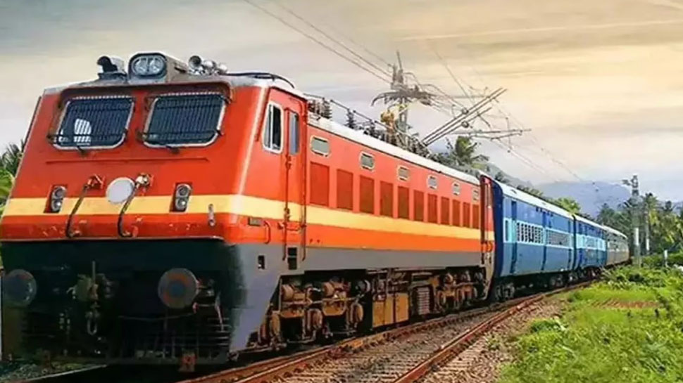 பயணிகளுக்கு ரயில்வே முக்கிய அறிவிப்பு.. ஆகஸ்ட் மாதத்தில் பல ரயில்கள் கேன்சல், முழு பட்டியல் இதோ பயணிகளுக்கு ரயில்வே முக்கிய அறிவிப்பு.. ஆகஸ்ட் மாதத்தில் பல ரயில்கள் கேன்சல், முழு பட்டியல் இதோ