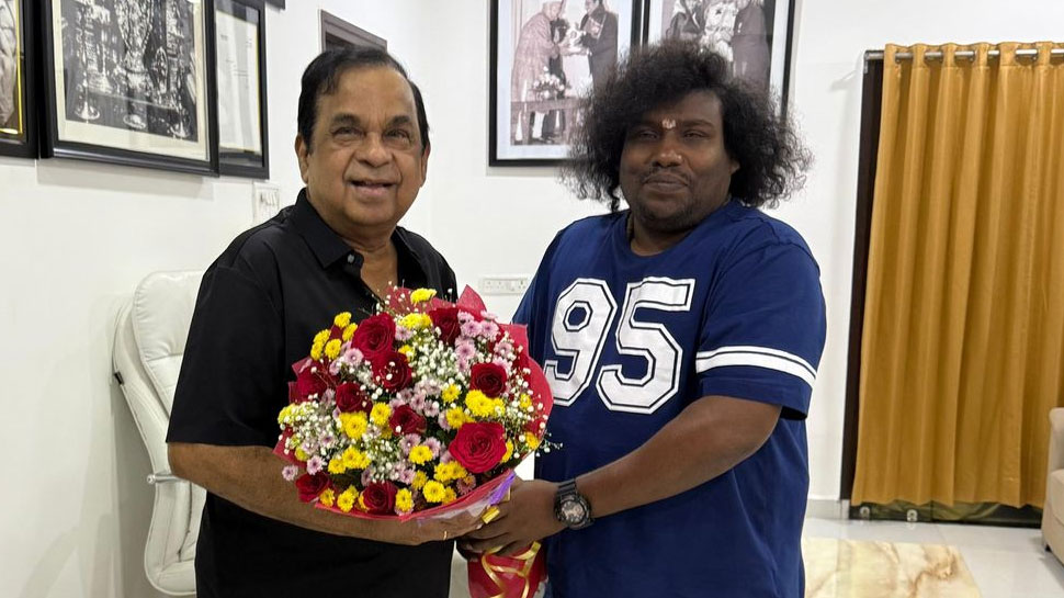 டோலிவுட் பிரபலம் பிரம்மானந்தம் உடன் தெலுங்கில் அறிமுகமாகும் யோகி பாபு டோலிவுட் பிரபலம் பிரம்மானந்தம் உடன் தெலுங்கில் அறிமுகமாகும் யோகி பாபு