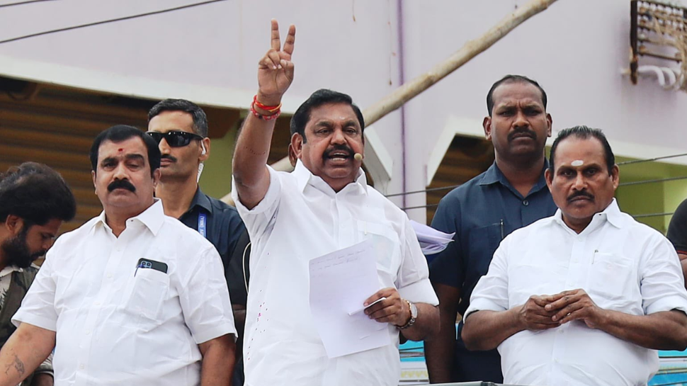 போலி வாக்காளர்களால் தான் திமுக வெற்றி... எடப்பாடி போட்ட திடீர் குண்டு போலி வாக்காளர்களால் தான் திமுக வெற்றி... எடப்பாடி போட்ட திடீர் குண்டு