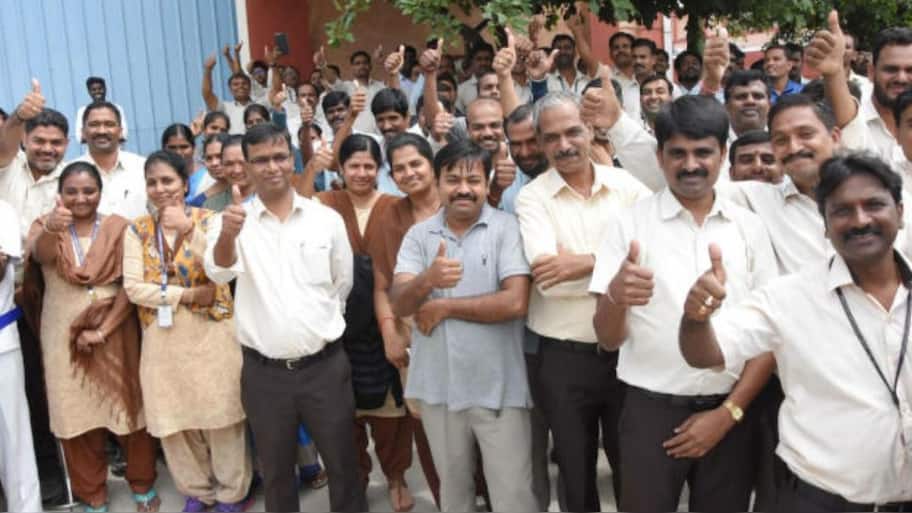 அரசு ஊழியர்களின் பணிக்கொடை கணக்கீடு: மாநிலங்களவையில் அரசு கொடுத்த குட் நியூஸ்