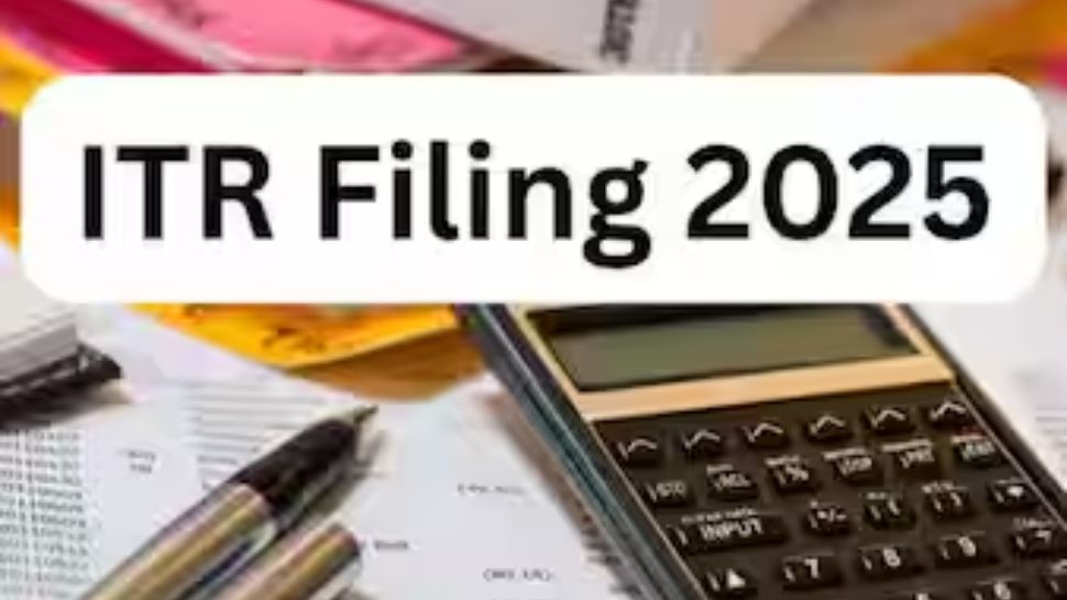 ITR Filing: வெறும் ரூ.24 -இல் வரி தாக்கல் செய்யலாம், அசத்தும் JioFinance app ITR Filing: வெறும் ரூ.24 -இல் வரி தாக்கல் செய்யலாம், அசத்தும் JioFinance app