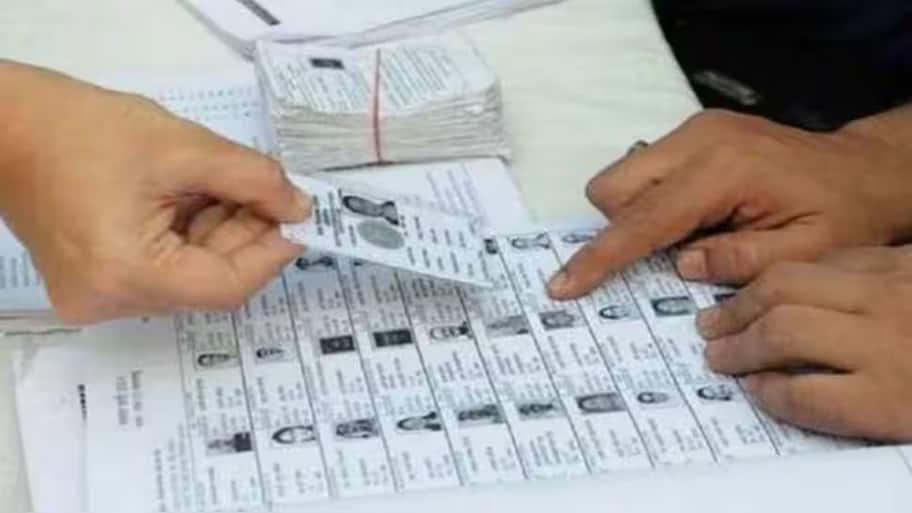 தமிழ்நாடு வாக்காளர் பட்டியல், அலர்டாக இருக்கும் தமிழக அரசு:  கலாநிதி வீராசாமி எம்பி பேட்டி