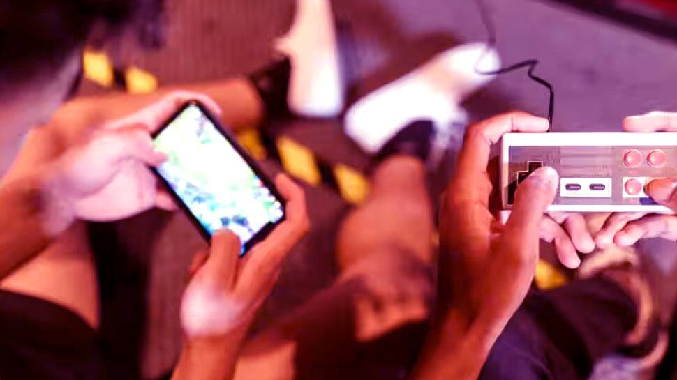 ஆன்லைன் கேம் ஒழுங்குபடுத்தும் மசோதா தாக்கல்.. மீறினால் 3 ஆண்டுகள் சிறை.. ரூ.1 கோடி அபராதம்