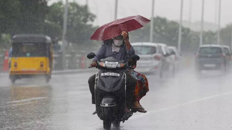 நீலகிரி, கோவையில் அடிச்சி ஊத்தப்போகும் கனமழை.. மற்ற மாவட்டங்களில் எப்படி? 