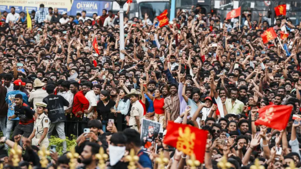 85 நாள்களுக்கு பின் பதிவு போட்ட RCB... வருகிறது முக்கிய அறிவிப்பு - என்ன மேட்டர்? 85 நாள்களுக்கு பின் பதிவு போட்ட RCB... வருகிறது முக்கிய அறிவிப்பு - என்ன மேட்டர்?
