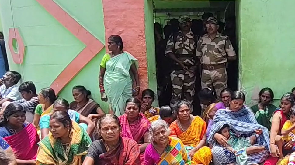 தூத்துக்குடி: மரைன் ஷிப்பிங்கில் பணிபுரிந்த நபர் மர்ம முறையில் மரணம் தூத்துக்குடி: மரைன் ஷிப்பிங்கில் பணிபுரிந்த நபர் மர்ம முறையில் மரணம்