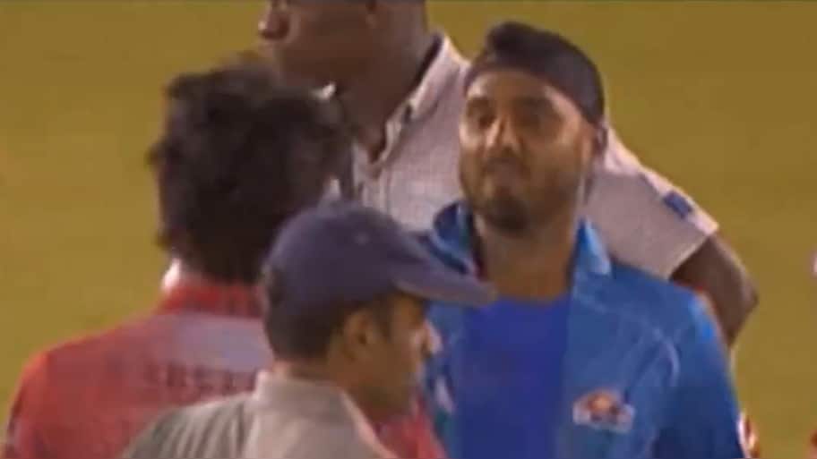 ஸ்ரீசாந்தை அறைந்த ஹர்பஜனின் வீடியோ... 17 ஆண்டுகளுக்கு பின் வெளியிட்ட லலித் மோடி - ஏன் தெரியுமா?