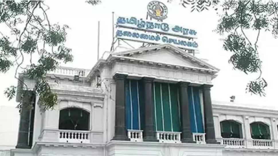 அரசு ஊழியர்களுக்கு பெரிய நிம்மதி... ஓய்வு பெறும் காலத்தில் இனி டென்ஷன் வேண்டாம்! அரசு ஊழியர்களுக்கு பெரிய நிம்மதி... ஓய்வு பெறும் காலத்தில் இனி டென்ஷன் வேண்டாம்!