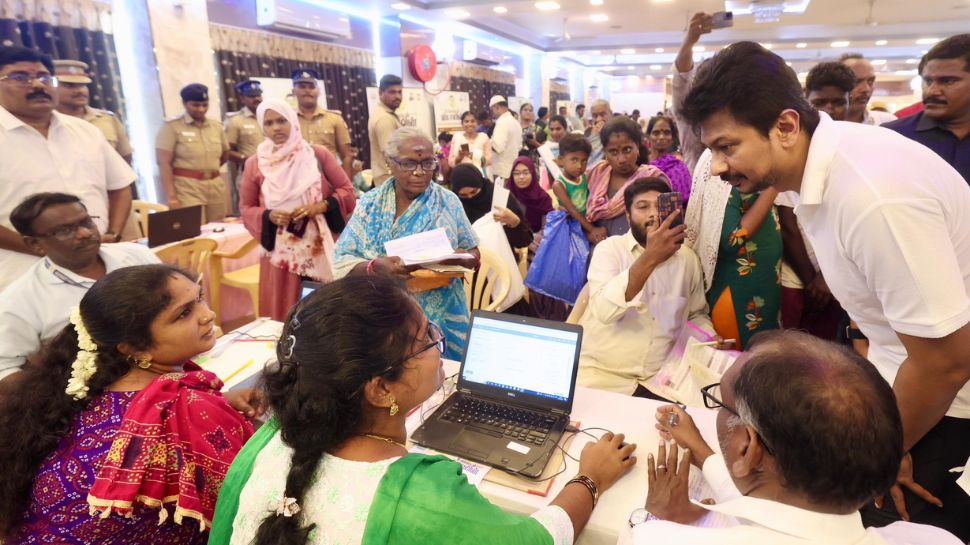 கலைஞர் மகளிர் உரிமைத்தொகை : புதிதாக 17 லட்சம் பேர் விண்ணப்பம் - அதிகாரப்பூர்வ அறிவிப்பு கலைஞர் மகளிர் உரிமைத்தொகை : புதிதாக 17 லட்சம் பேர் விண்ணப்பம் - அதிகாரப்பூர்வ அறிவிப்பு