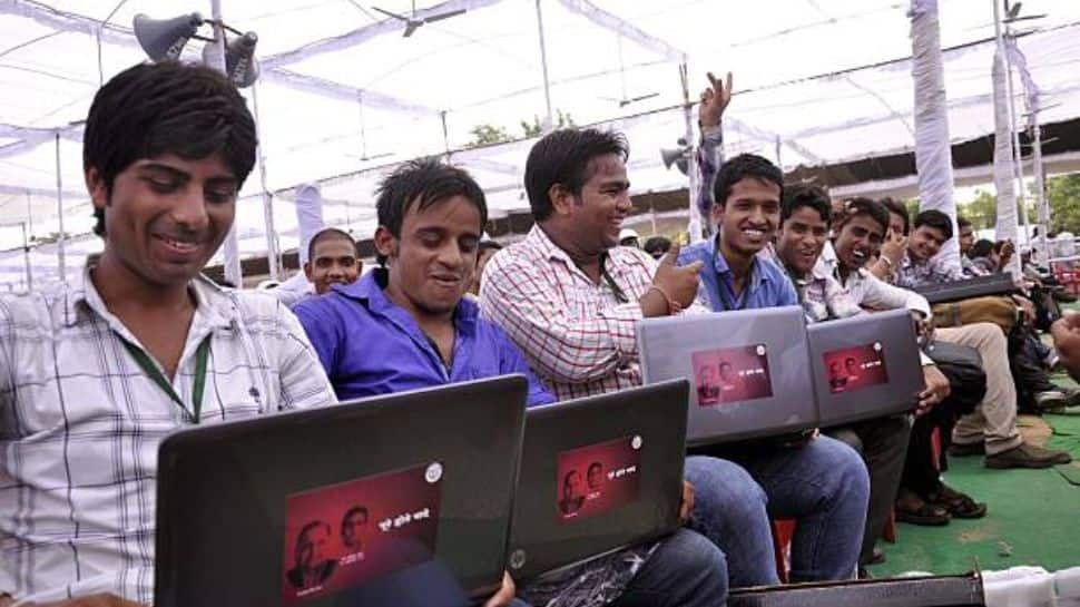 Is the Central Government Giving Free Laptops to Students? Here Is the ...