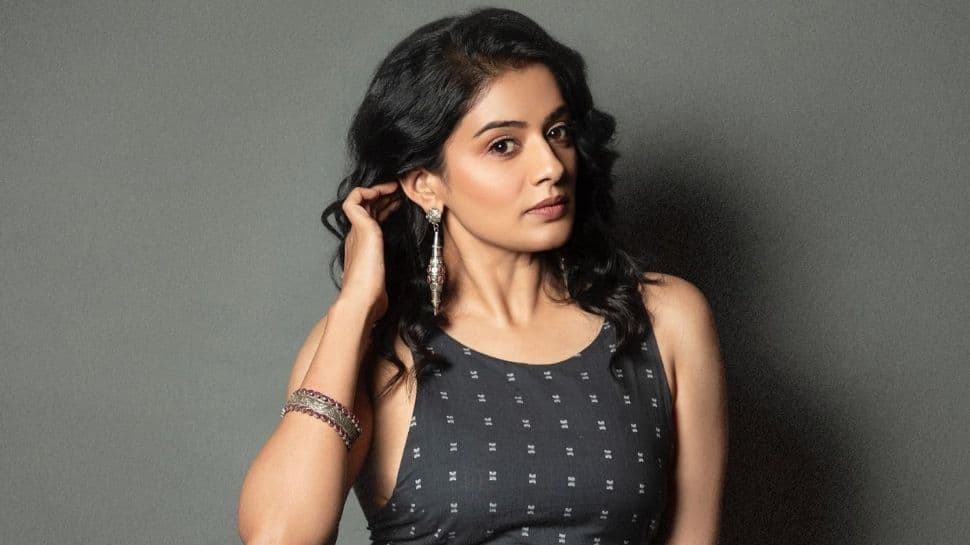 Priyamani 
