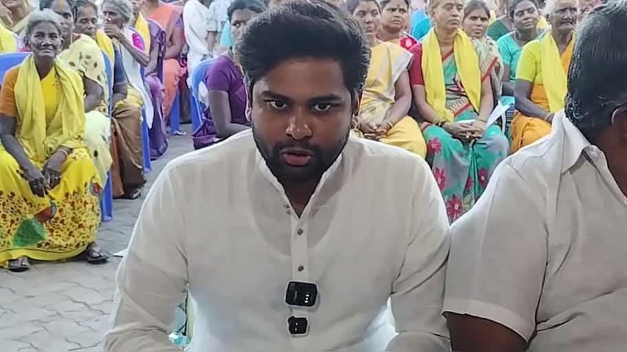எட்டயபுரம் மன்னர் வரலாறு: தவறான தகவலை நீக்கக் கோரி ஆர்ப்பாட்டம்