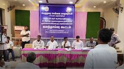 மக்களுக்கு வேலை செய்யாத அதிகாரிகள் இங்கு தேவை இல்லை: லெப்ட் ரைட் வாங்கிய சட்டமன்ற உறுப்பினர்