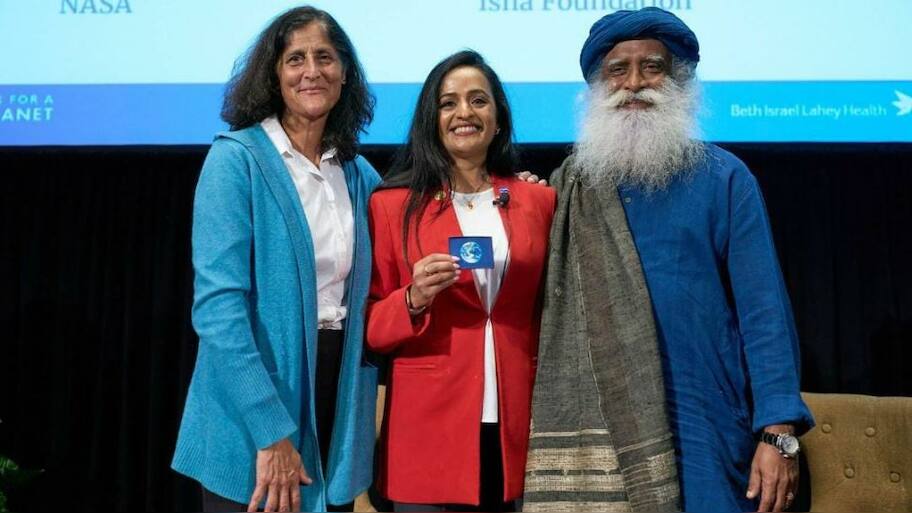 விண்வெளி ஆய்வுகளில் போட்டியை விட ஒத்துழைப்பின் மூலமே அதிகம் சாதிக்கலாம் - சத்குரு!