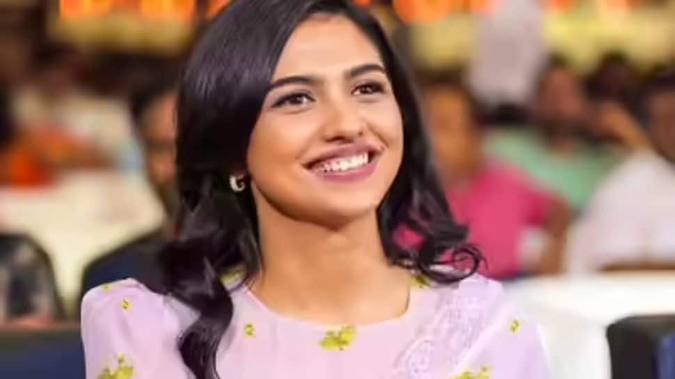 'டியூட்' படத்திற்கு ரூ. 15 கோடி சம்பளம்.. வாங்கியது உண்மையா? மமிதா பைஜு விளக்கம்!