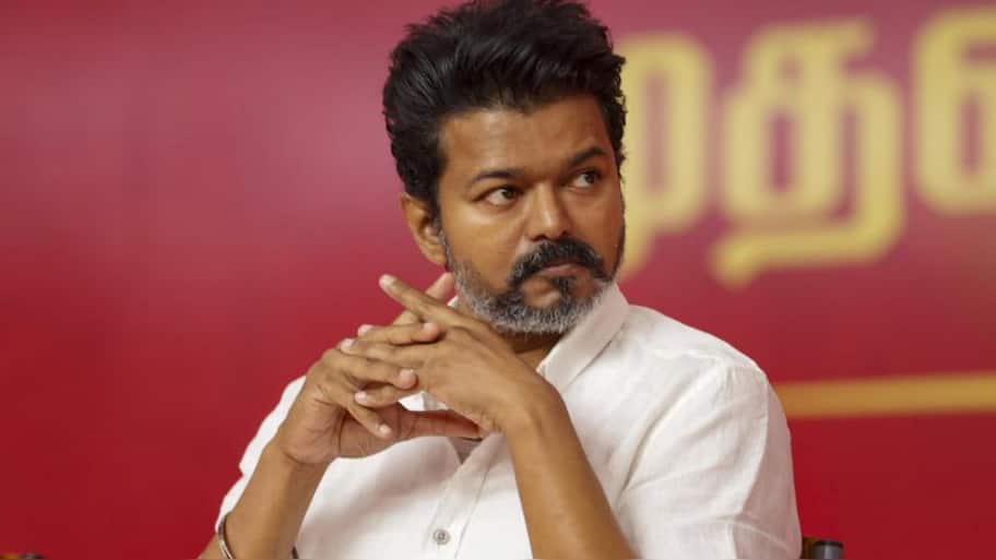 விஜய்க்கு மனசாட்சி இல்லையா? கரூர் விஷயத்தில் கொதிக்கும் மக்கள்.. தவெக அட்ராசிட்டி!