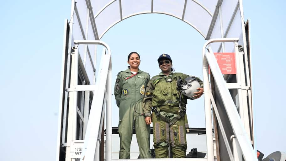 ஒரே ஒரு போட்டோ... தவிடுபொடியான பாகிஸ்தானின் பொய் - யார் இந்த சிவாங்கி சிங்?