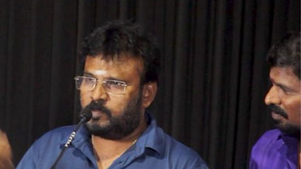 “கலாச்சாரத்தை சீரழிக்கும் படத்தை விட ஆபாச படம் எவ்வளவோ மேல்” ; இயக்குநர் பேரரசு ஆவேசம் “கலாச்சாரத்தை சீரழிக்கும் படத்தை விட ஆபாச படம் எவ்வளவோ மேல்” ; இயக்குநர் பேரரசு ஆவேசம்