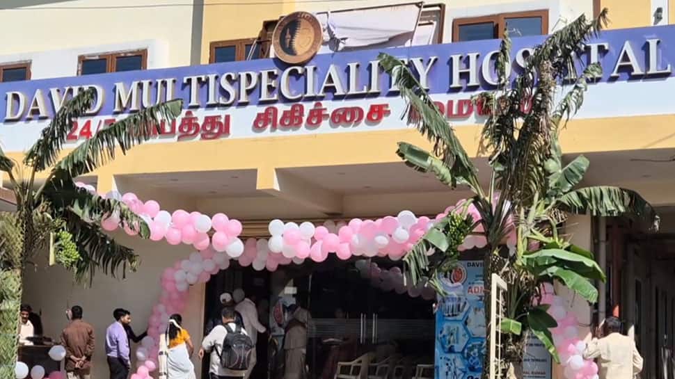 வாணியம்பாடி மருத்துவச் சங்கம் மற்றும் டேவிட் மருத்துவமனையின் மார்பகப் புற்றுநோய் மற்றும் சாலை பாதுகாப்பு விழிப்புணர்வுப் பேரணி