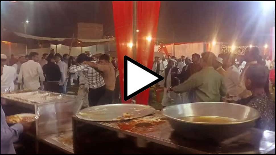 சிக்கன் பீசுக்காக அடிதடி.. கலவரமான திருமணம்! 15 பேர் காயம் -Watch Video