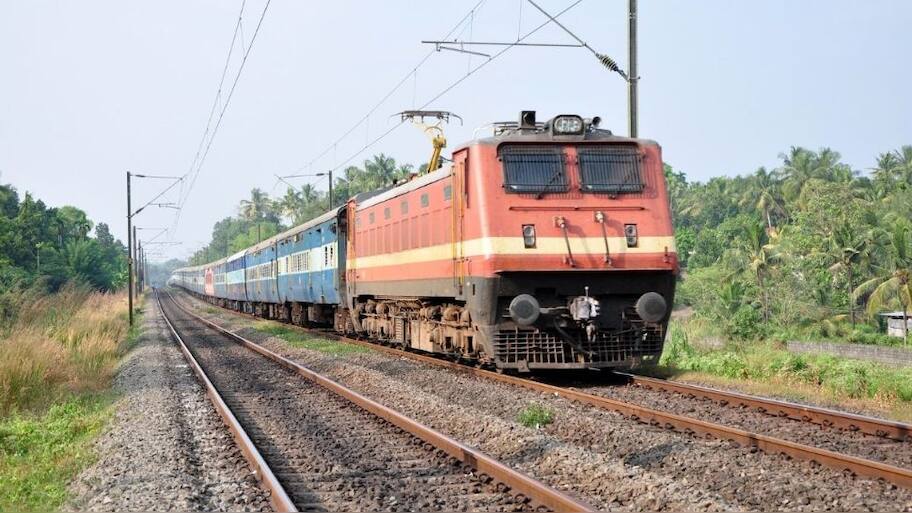 Southern Railway To Launch First Ever Coast To Coast Parcel Express ...