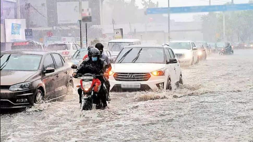 வலுவிழந்தும் சம்பவம் செய்யும் டித்வா.. சென்னை மக்களே உஷார்.. 2 மாவட்டங்களுக்கு ஆரஞ்ச் அலர்ட்! 