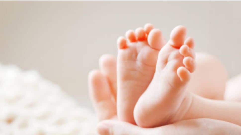 பெற்றோருக்கு அருகில் உறங்கியதால்..குழந்தை உயிரிழப்பு! பிறந்த 23 நாட்களில் பரிதாபம்..