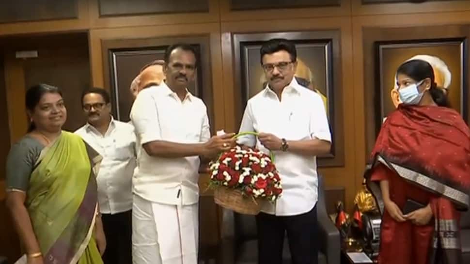 திமுகவில் SVSP மாணிக்கராஜா... உடைந்து சிதறும் அமமுக - மோடி வரும் நாளில் ஸ்டாலின் வைத்த செக்!