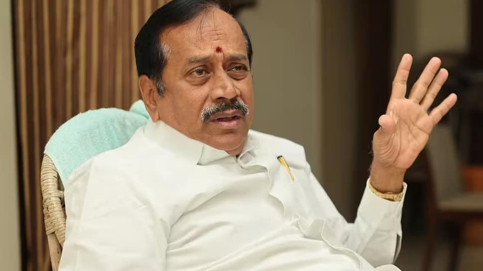 இந்துக்களின் கோயில்களில் கட்டணம் எதற்கு? கொந்தளித்த எச்.ராஜா