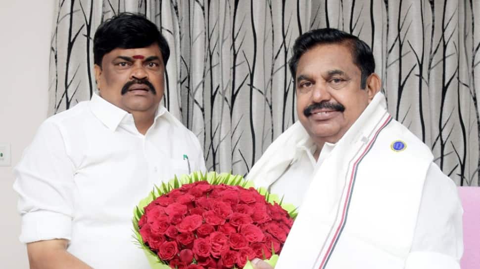 பிச்சை கேட்கும் அளவிற்கு அதிமுக பலவீனம் இல்லை... ராஜேந்திர பாலாஜி அட்டாக்!