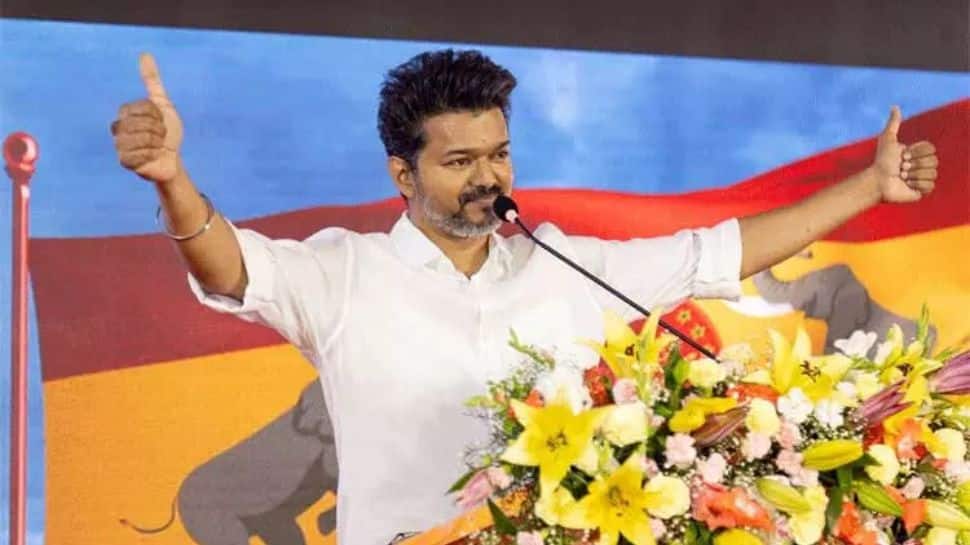 தேர்தலில் போட்டியிட செம வாய்ப்பு.. தவெக விஜய் கொடுத்த அறிவிப்பு!
