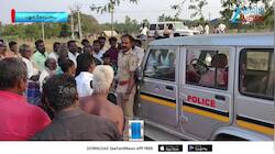 மூதாட்டியின் உடலுடன் பொதுமக்கள் போராட்டம்
