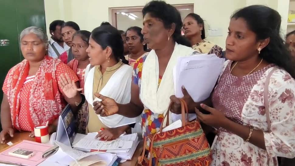 அரசு போட்ட ரூ.5000... உரிமைத் தொகை வராத மகளிர் போராட்டம் - கோரிக்கை நிறைவேறுமா?