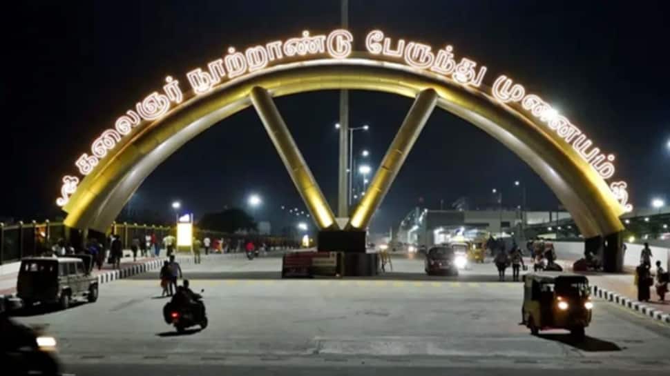 திடீரென வளைந்த 'ஸ்கைவாக்'... களத்தில் குதித்த CMDA - கிளாம்பாக்கத்தில் நடப்பது என்ன?