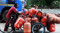 Free Gas Cylinder: இலவச கேஸ் சிலிண்டர் பெறுவது எப்படி? முழு வழிகாட்டி இதோ!