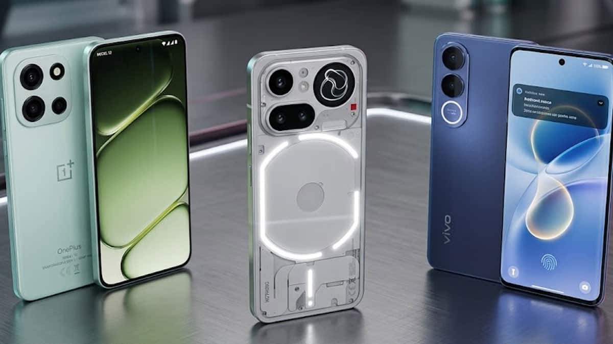 OnePlus Nord 6 vs Nothing Phone 4a Pro vs Vivo V70 FE: ரூ.40,000 பிரிவில் எந்த போன் பெஸ்ட்? OnePlus Nord 6 vs Nothing Phone 4a Pro vs Vivo V70 FE: ரூ.40,000 பிரிவில் எந்த போன் பெஸ்ட்?