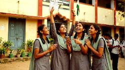 12th ரிசல்ட் ட்விஸ்ட்.. இந்தமுறை இந்த மாவட்டமும் முதல் 5 இடத்திலா? முழு லிஸ்ட் இதோ