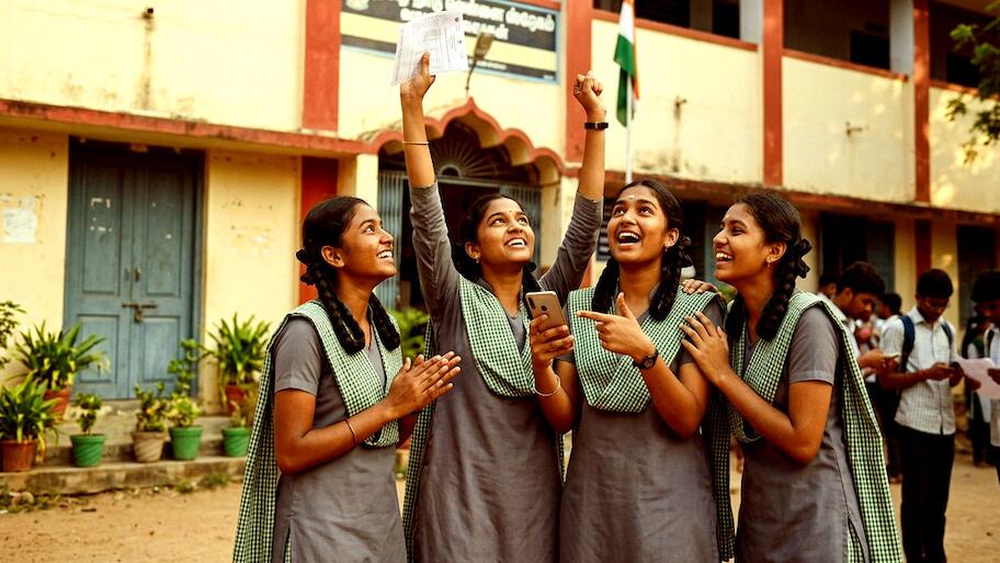 பிளஸ் 2 ரிசல்ட் ட்விஸ்ட்.. இந்தமுறை இந்த மாவட்டமும் முதல் 5 இடத்திலா? முழு லிஸ்ட் இதோ!