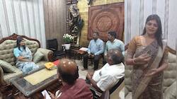 சோபா சர்ச்சை... வீடியோ போட்ட கனிமொழி சந்தோஷ் - தவெக எம்எல்ஏவின் விளக்கம்