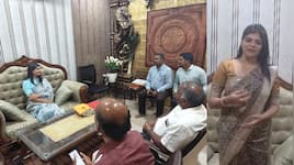 சோபா சர்ச்சை... வீடியோ போட்ட கனிமொழி சந்தோஷ் - தவெக எம்எல்ஏவின் விளக்கம்