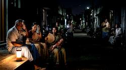 புதுச்சேரியில் கோடை வெயில் கொடூரம்: அறிவிக்கப்படாத மின்தடையால் பொதுமக்கள் அவதி