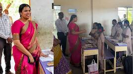 நானே அரசுப் பள்ளி மாணவி தான்! உண்மை என்ன தெரியுமா? அமைச்சர் கீர்த்தனா விளக்கம்!