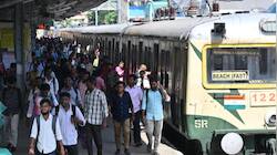 சென்னை மக்கள் கவனத்திற்கு... நாளை மின்சார ரயில்கள் ரத்து - முழு விவரம்!