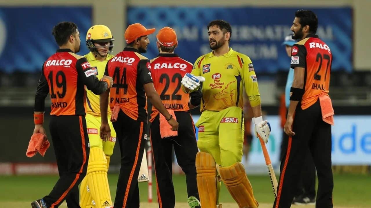 சிஎஸ்கே-வுடன் எஸ்ஆர்எச் டீல் பேச்சு; லிவிங்ஸ்டன் மாற்று வீரர்கள்
